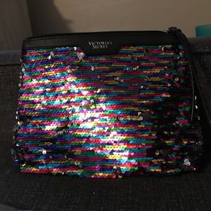 VICTORIA SECRET POUCH